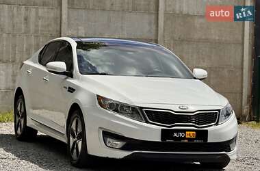 Седан Kia Optima 2013 в 