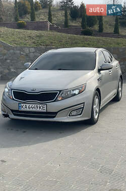 Седан Kia Optima 2015 в Львові