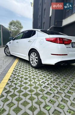 Седан Kia Optima 2013 в 