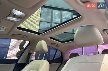 Седан Kia Optima 2012 в 