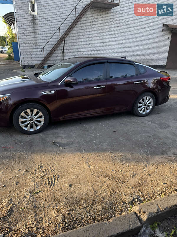 Седан Kia Optima 2015 в Киеве