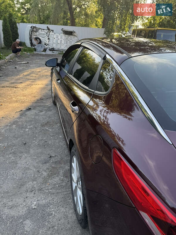 Седан Kia Optima 2015 в Киеве