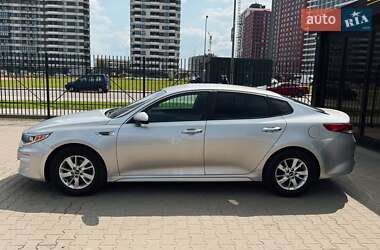 Седан Kia Optima 2017 в 