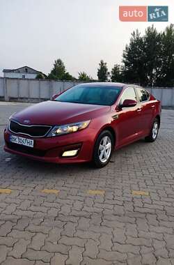 Седан Kia Optima 2015 в Сарнах