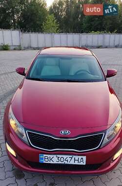 Седан Kia Optima 2015 в 