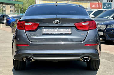 Седан Kia Optima 2015 в 