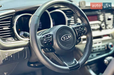 Седан Kia Optima 2015 в 