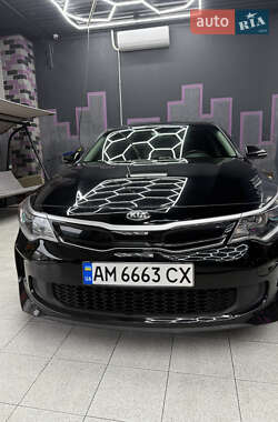 Седан Kia Optima 2017 в Житомире
