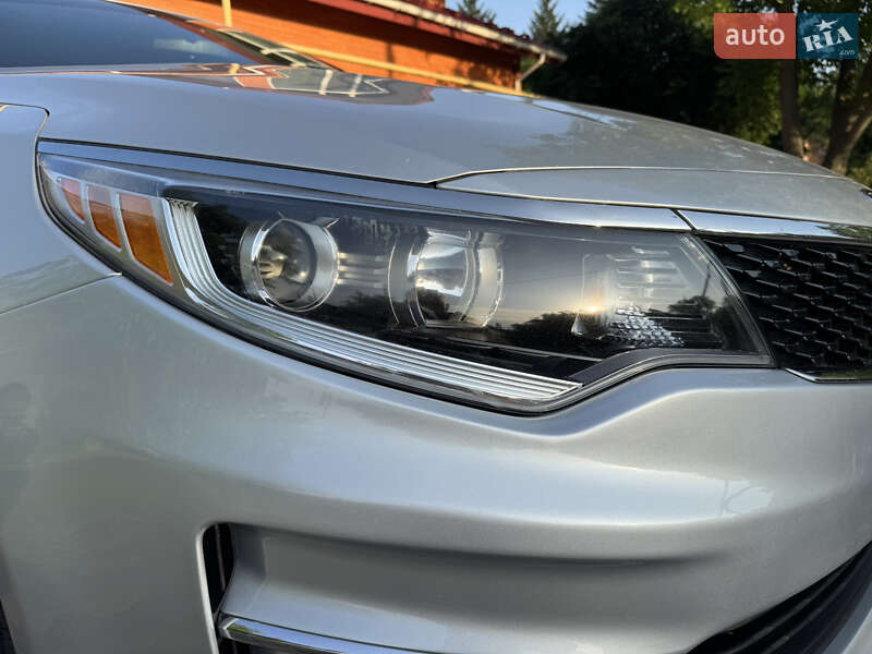 Седан Kia Optima 2017 в Умані