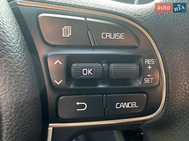 Седан Kia Optima 2017 в Умані