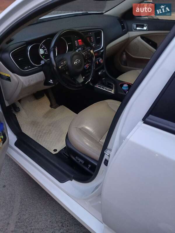 Седан Kia Optima 2014 в Виннице