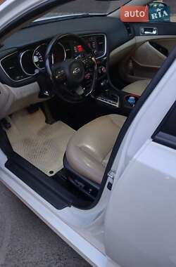 Седан Kia Optima 2014 в 