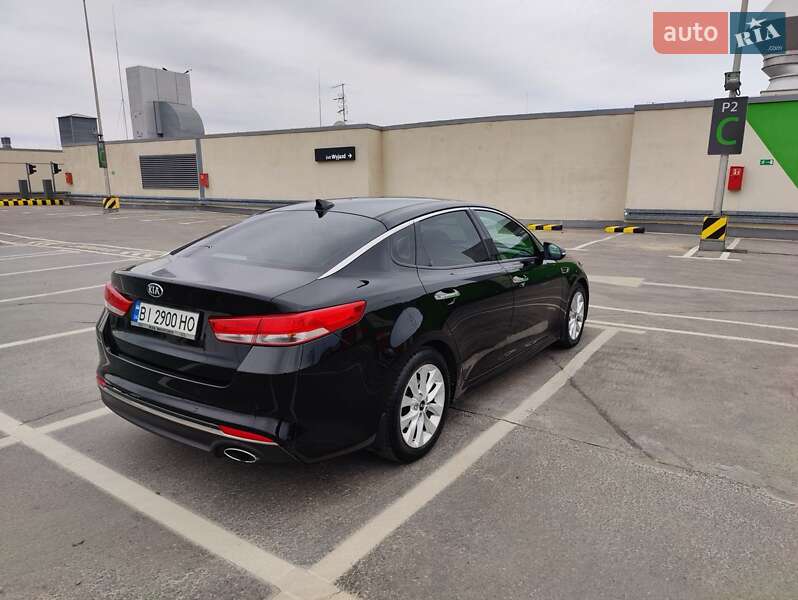 Седан Kia Optima 2017 в Львове