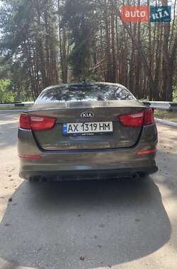 Седан Kia Optima 2014 в 