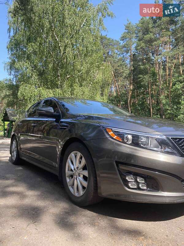 Седан Kia Optima 2014 в Краснограді