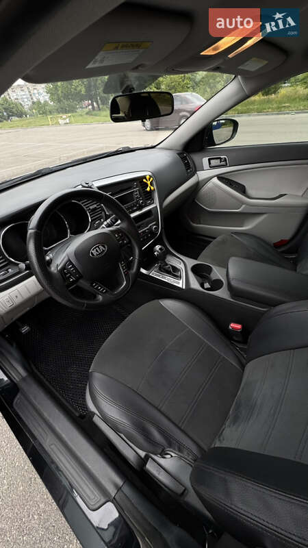 Седан Kia Optima 2013 в Кропивницком