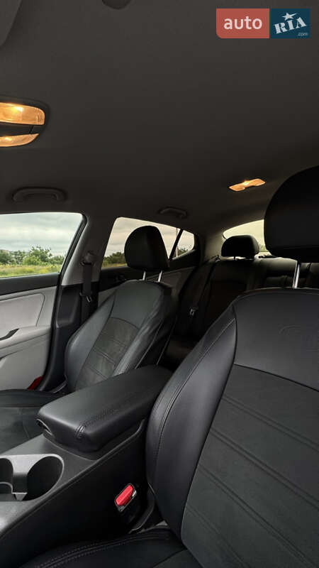 Седан Kia Optima 2013 в Кропивницком