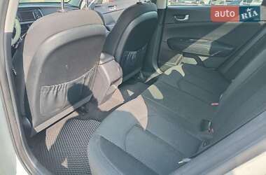 Седан Kia Optima 2017 в 