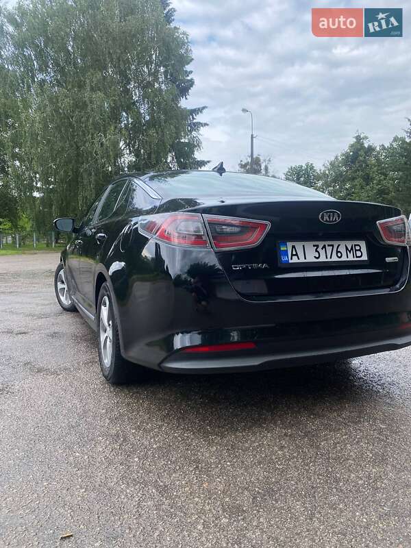 Седан Kia Optima 2014 в Киеве