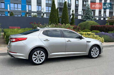 Седан Kia Optima 2012 в 