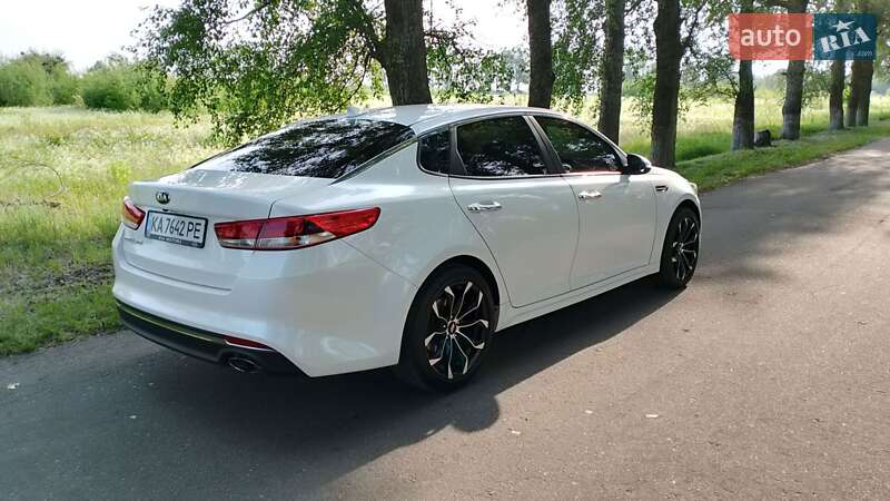 Седан Kia Optima 2016 в Бородянці