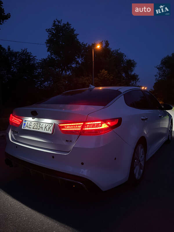Седан Kia Optima 2016 в Кременчуге