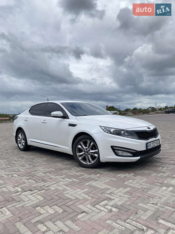 Седан Kia Optima 2011 в Харькове