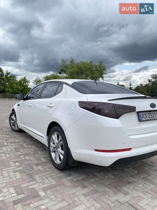 Седан Kia Optima 2011 в Харькове