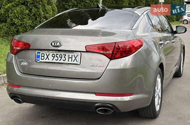 Седан Kia Optima 2012 в 