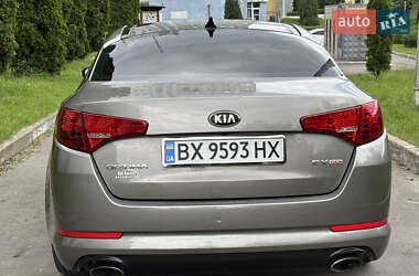 Седан Kia Optima 2012 в 