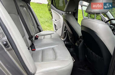 Седан Kia Optima 2012 в 