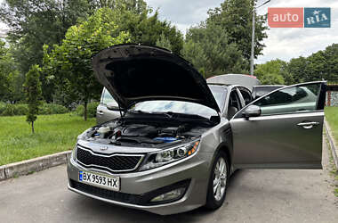 Седан Kia Optima 2012 в 