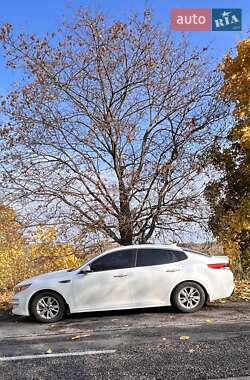 Седан Kia Optima 2016 в Запоріжжі