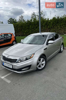 Седан Kia Optima 2013 в Киеве