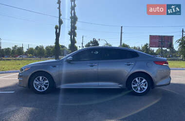 Седан Kia Optima 2017 в 