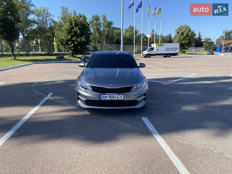 Седан Kia Optima 2017 в Житомире