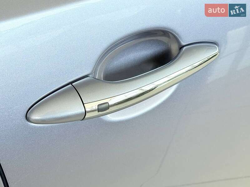 Седан Kia Optima 2012 в Одесі