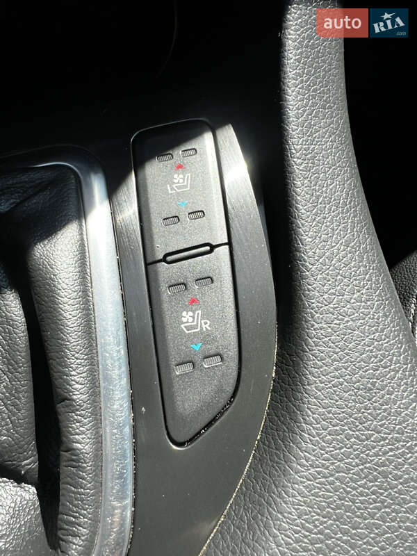 Седан Kia Optima 2014 в Житомире