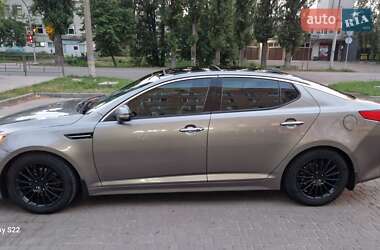 Седан Kia Optima 2014 в 