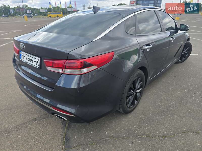 Седан Kia Optima 2016 в Одессе