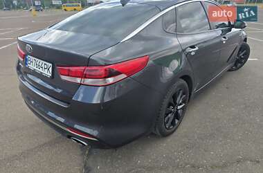 Седан Kia Optima 2016 в 