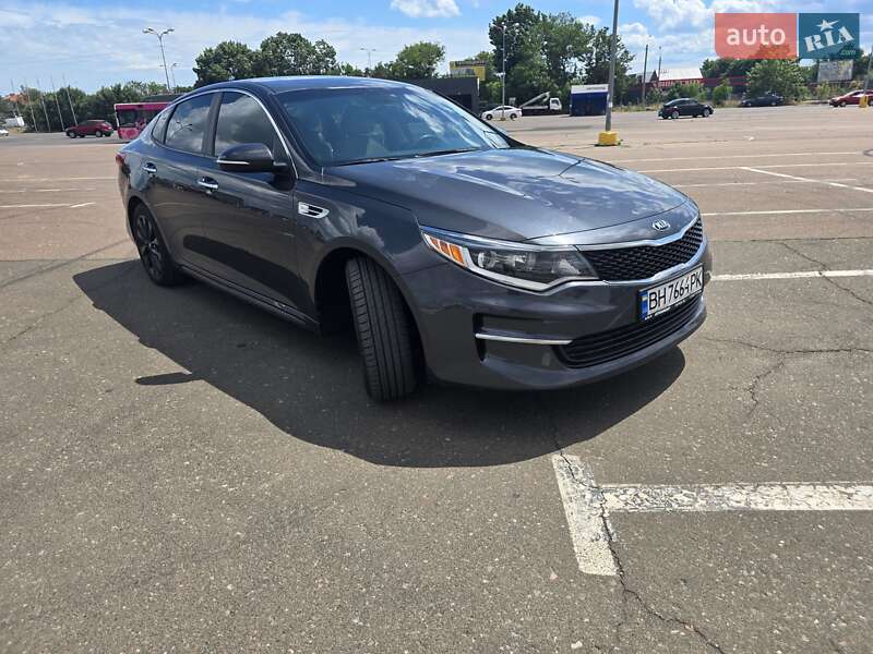 Седан Kia Optima 2016 в Одессе