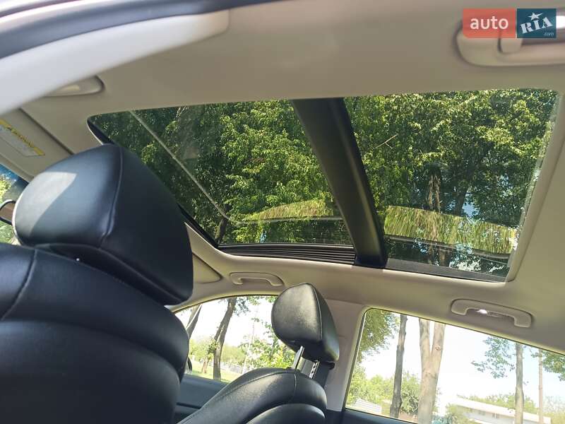 Седан Kia Optima 2017 в Киеве