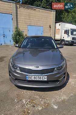 Седан Kia Optima 2015 в Киеве
