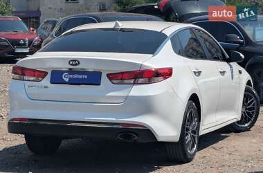 Седан Kia Optima 2017 в 
