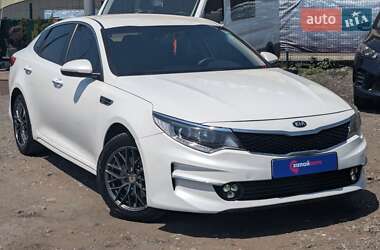Седан Kia Optima 2017 в 