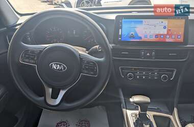 Седан Kia Optima 2017 в 