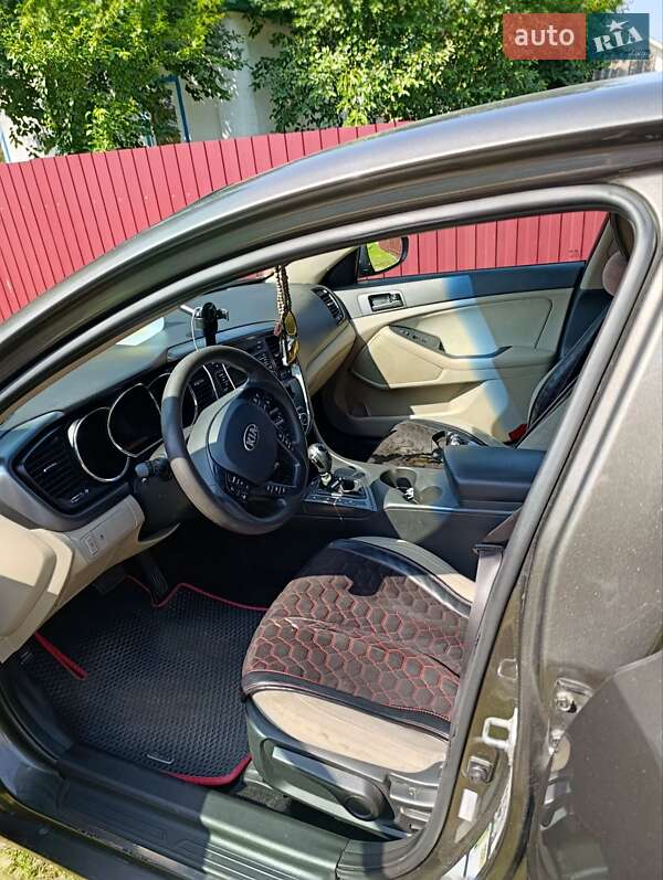Седан Kia Optima 2013 в Золотоноше