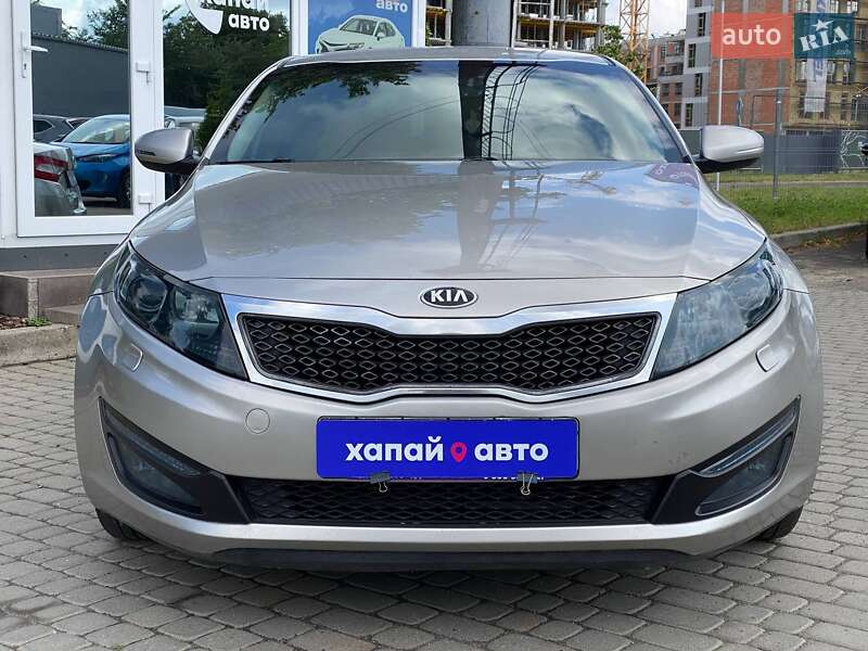 Седан Kia Optima 2012 в Львове