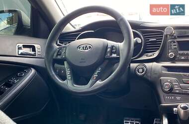 Седан Kia Optima 2012 в 